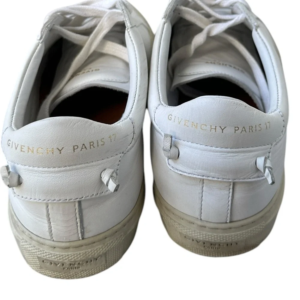 Givenchy  White Leather Low Top Sneakers EU 36 / US 6 - Women. - Picture 7 of 16
